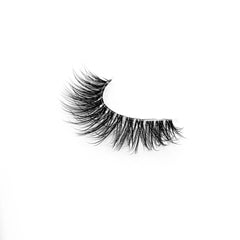 natural eyelashes