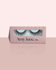 Ariana - Soft, Fluffy, Medium Cat-Eye Lashes